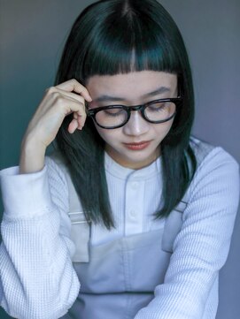 ジョニー ワンノート(Johnny Onenote) オン眉×ハッシュカット