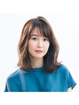 ヘアーアンドメイククリアー(Hair&Make CLEAR) ラフウェーブミディ