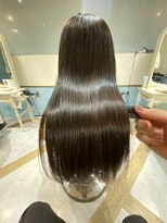 ロンドルーチェ 心斎橋(Lond luce)&nbsp;ダークアッシュ/ミディアムレイヤーカット［髪質改善/縮毛矯正］