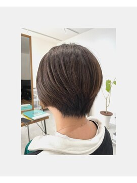 ヘアプラスニリンソウ(hair+) ◇ナチュラルショート
