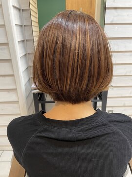 ヘアーアンドメイク アシュレ(Hair&Make assur'e) ハイトーンツヤボブ