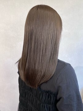 オリーブベージュ透け感カラー＊重めローレイヤーカット/明大前