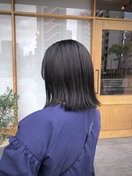 ユラギ(yuragi) グレージュ×ミディアム