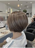 ショートボブ