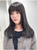 ミディアムレイヤー ハッシュカット チャコールグレー暗めカラー