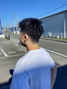 バニラ 重信店(VENIRE) 短髪ツーブロック束感　爽やかメンズ