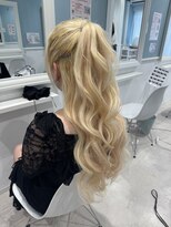 ホワイト(White)&nbsp;ハーフポニー外巻き