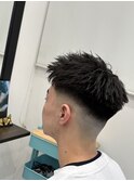 スキンフェード　アップバング　メンズ