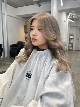 ジーナ(XENA) 複雑履歴でも叶う!透明感ヘーゼルベージュ