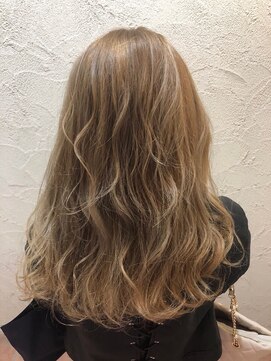 クレル(Creelu) ベージュ