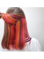 ネイロ(NE/LO)&nbsp;カラフルインナーカラー×ミルクティーベージュ