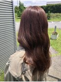 ピンクベージュ