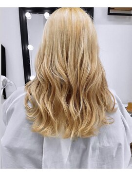ウル(ulu) 【ulu】ブロンドヘア ハイトーンカラー イルミナカラー