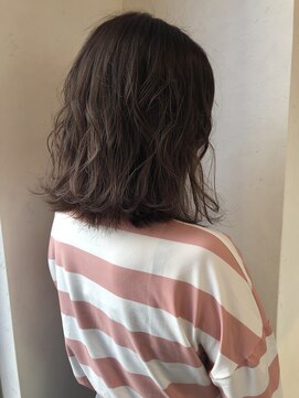 ヘアーエバリーズ(hair Everies) 柔らかいニュアンスのアッシュブラウン