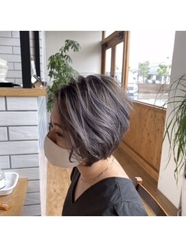 ベースデザインワークス(Base design works) ハイトーンショート