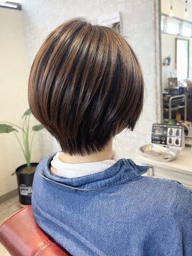 クオリア(Quaria) ★イメチェン愛されショートボブ艶髪チョコレート