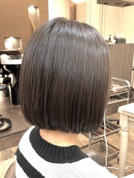 アルターリール(aL ter Rire) 黒髪/グレーベージュ/レイヤーロング/前髪パーマ /中村郁未