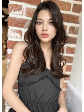 エニー 栄(Any) 暗髪でも重くない透明感と透け感♪大人韓国ヘア