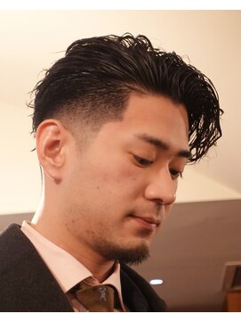 ダウバーバーショップ 表参道(DAU BARBER SHOP) スリックバック　ツイスパ　フェードカット
