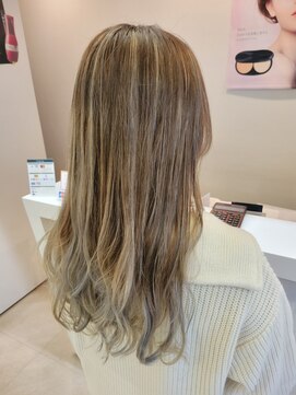 エヌアンドエーコンティ(N&A CONTi) 大人女子のバレイヤージュ ケアブリーチ