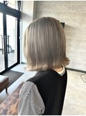 切りっぱなし グレージュ