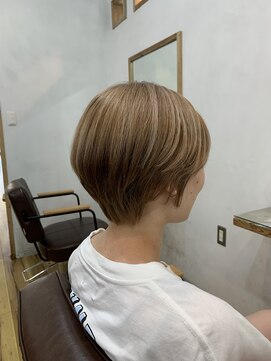 ラグヘアーワークス(LAG HAIR WORKS) ハイトーンショート