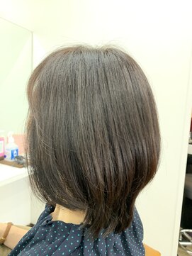 ヘアーアンドスパ ベアーズ 2 ミディアムレイヤースタイル