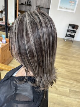 ルーフ ヘア アンド リラクション(RooF Hair and Relaxation) コントラストハイライト