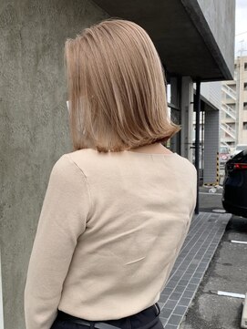 ビュートヘアー(Viewt hair) 【viewt hair】切りっぱなしボブ × ミルクティーベージュ 福山