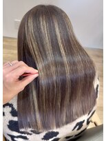 トニエ(tonie.)&nbsp;髪質改善ブリーチ矯正