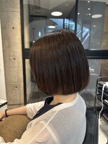 イワイナゴヤ(i i -IWAI NAGOYA-)&nbsp;飾りすぎない大人のブラウンカラー [高木]