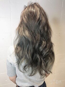 シェル 吉祥寺(shell) バレイヤージュ風ハイライトスモーキーアッシュ