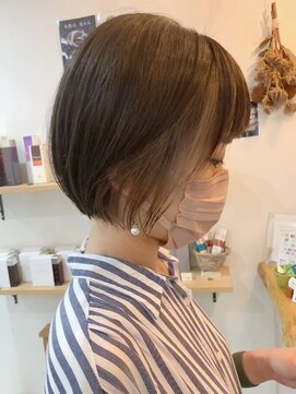 ベラ(Bella) フェイスフレーミング クールショートボブ20代30代40代