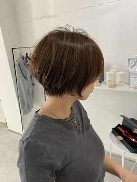 ジュベ(juve.) ショートボブ
