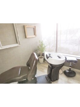 【忙しい方や疲れている方にオススメ◎】リラックス効果の高いヘッドスパで極上の癒しのご褒美を♪