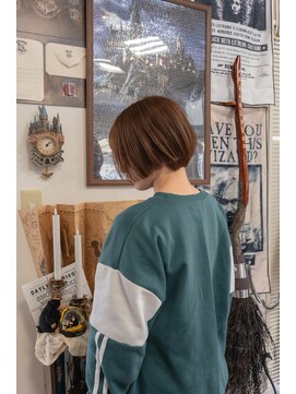 ジウ 上通り(JIU) 20代30代小顔ゆるふわショートアッシュブラウン