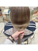 赤みを打ち消すマットベージュ！
