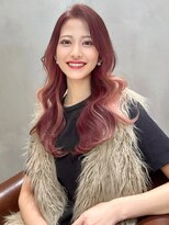 ロンド ジュルード 名古屋(Lond jeloud) 2wayバングで大人可愛いレイヤーカット イヤリングカラー