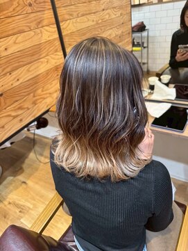 フリックヘアサロン 梅田茶屋町2号店(FLICK HAIR SALON) ハイライト/ベージュカラー/梅田