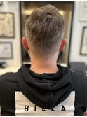 ショートスパイキー３0代40代明るめオリーブベージュバズカット