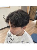 フェザーパーマ×ツーブロックセンターパート刈り上げショート2