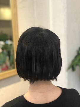 ボンビィヴァン(bon-vivant) ベリーショートヘアから、ご希望のヘアスタイルに変身です。