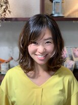 タクミルーツ TAKUMI ROOTS&nbsp;ミディアムボム外ハネスタイル