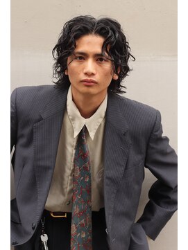 ブークル(boucle) センターパート―ウェービーネオウルフ