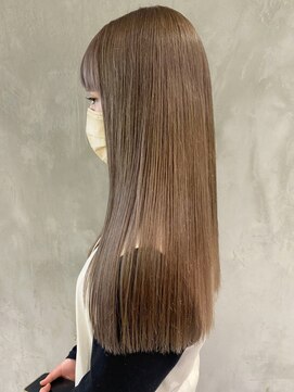 アイティーバイアルバム 下北沢店(IT by ALBUM) ベージュロング_アースカラーくびれヘアツートンカラー_ba376862