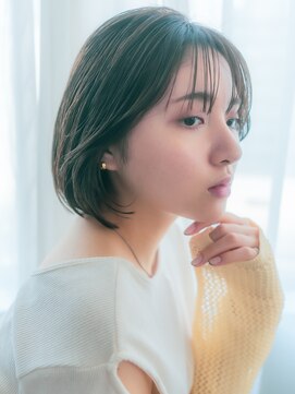 ミラバイグリーン(Mira by green) 大人可愛い20代30代40代黒髪前下がりショートボブ丸みショート