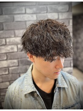 プラウド(PROUD) ツイストスパイラル/スパイラルパーマ/韓国マッシュ/緩め波巻き