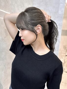 マウル 栄(MAEUL) 結んでも可愛い顔まわりカット