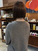 チャプター 問屋町(chapter) ケアカラーラベンダーブラウン切りっぱなしボブ髪質改善