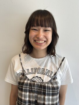 Folk Lore【フォークロア】己斐店 切りっぱなしボブ/外ハネ波巻きアイロン仕上げ